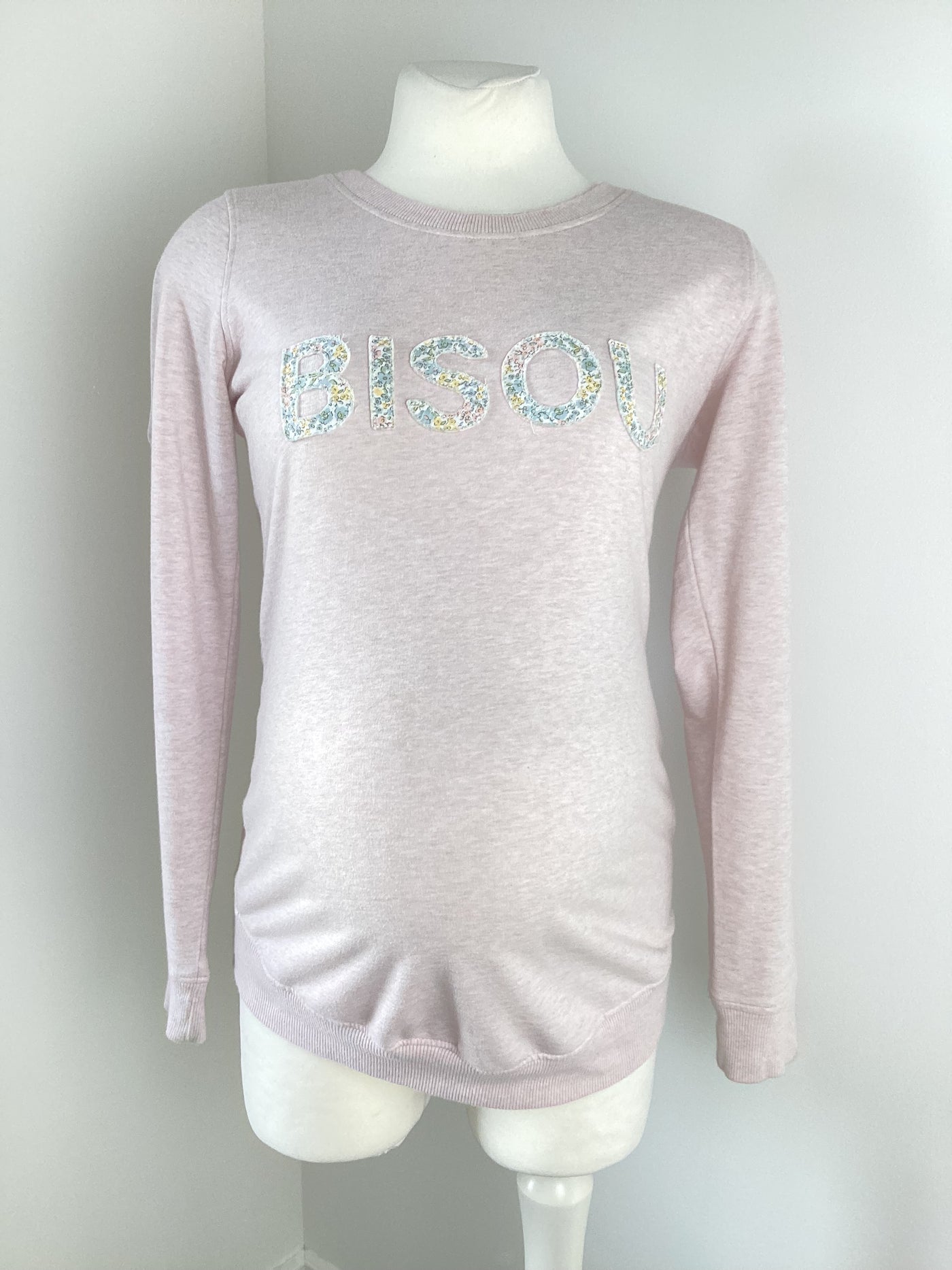 H&M Mama light pink 'Bisou' jumper - Size S (Approx UK 8/10)