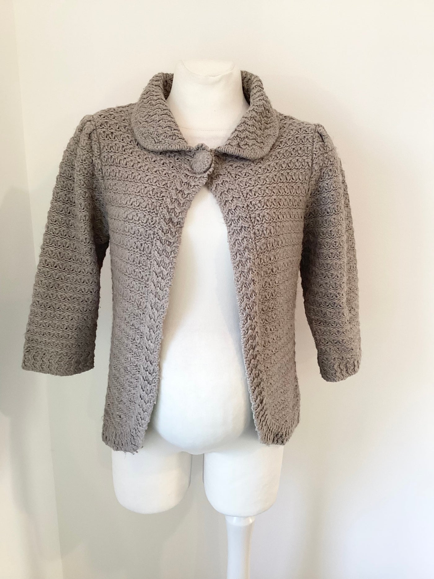 New Look Maternity grey chunky knit one button cardigan with 3/4 length sleeves - Size 12