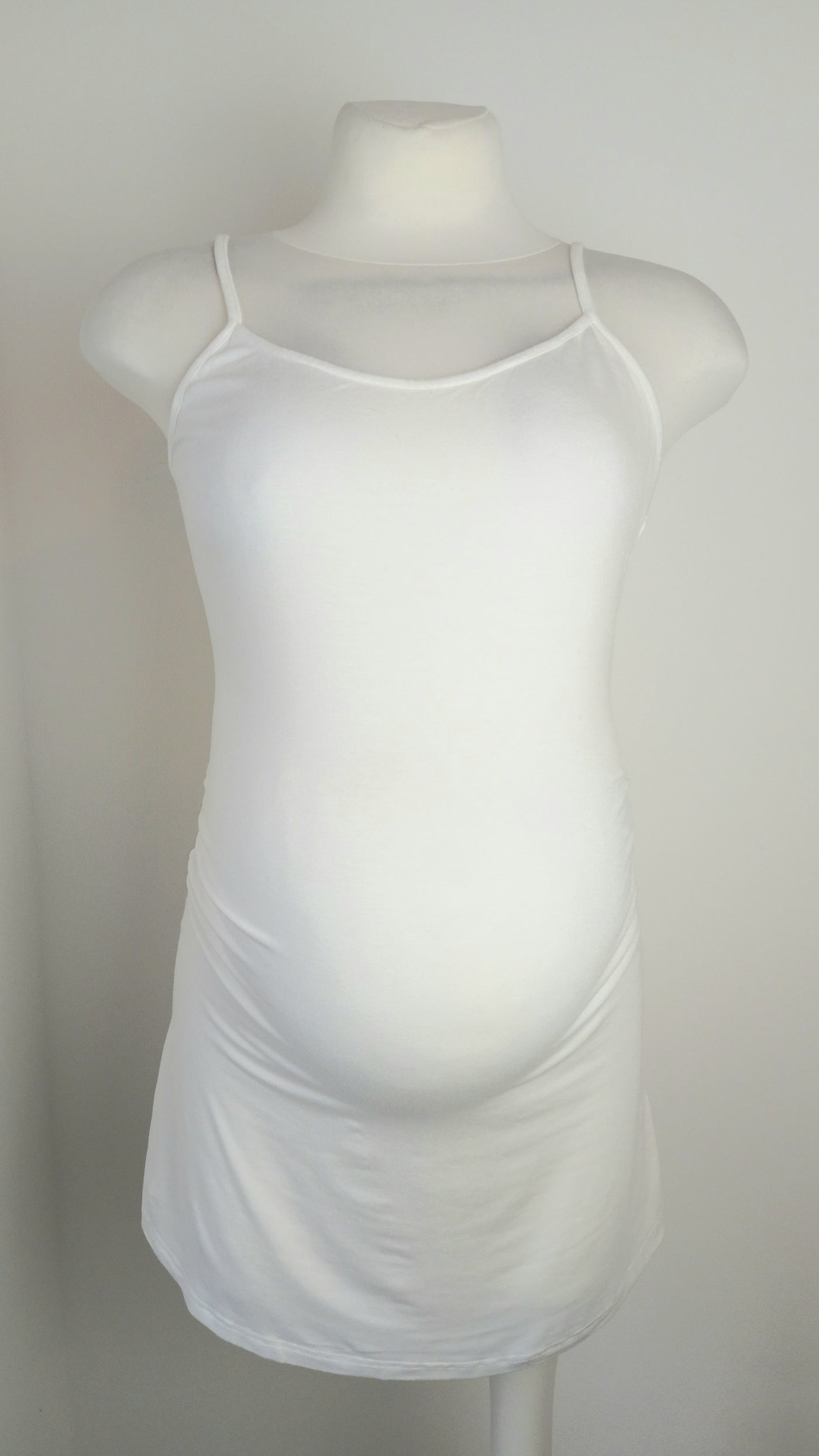 Seraphine White camisole long length maternity top - Size 8/10