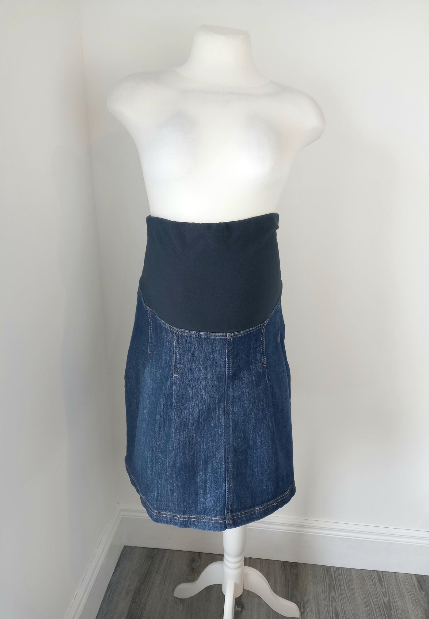 Jojo Maman Bebe blue denim overbump skirt - Size 14