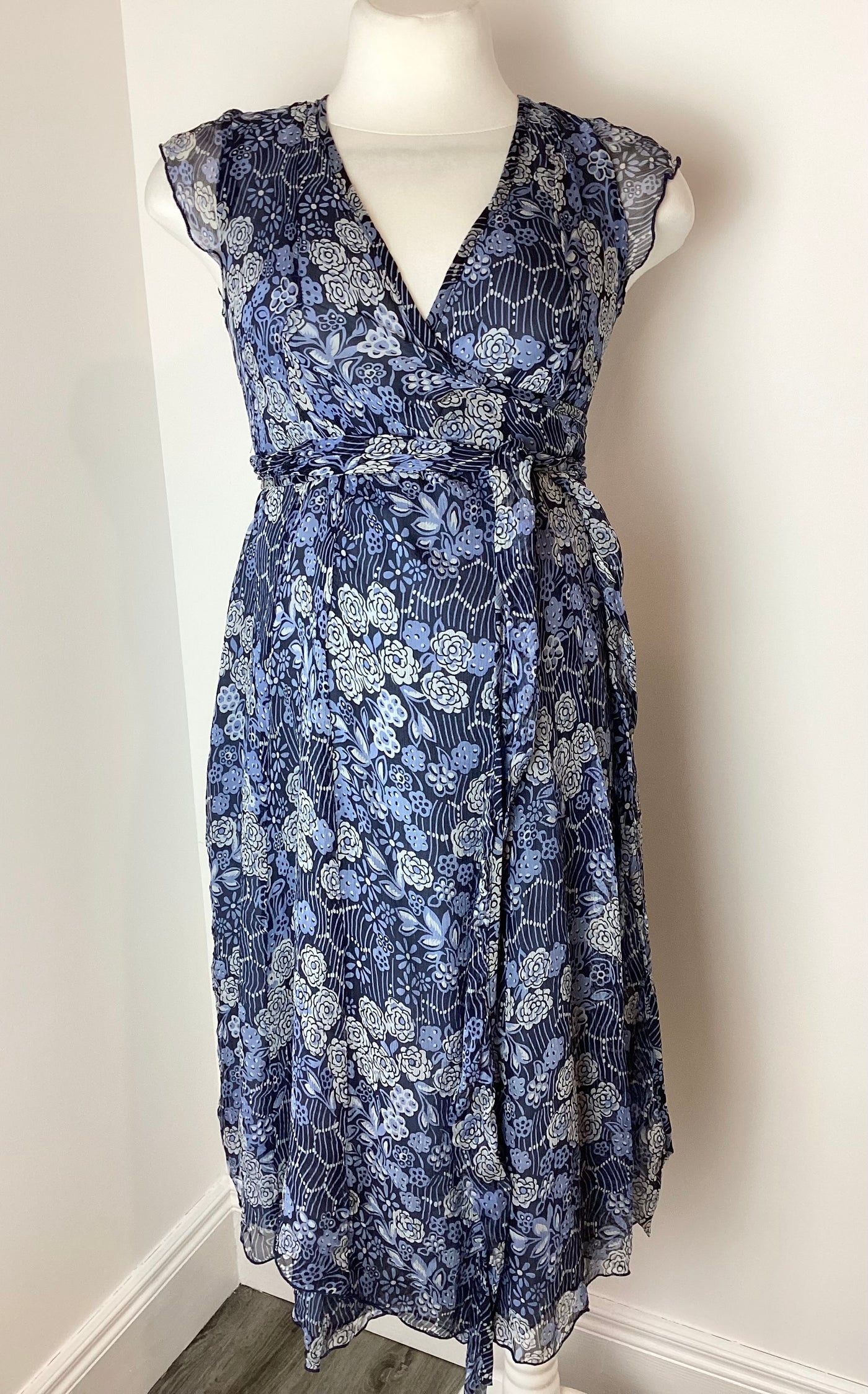 Jojo Maman Bebe blue floral wrapover dress - Size 8