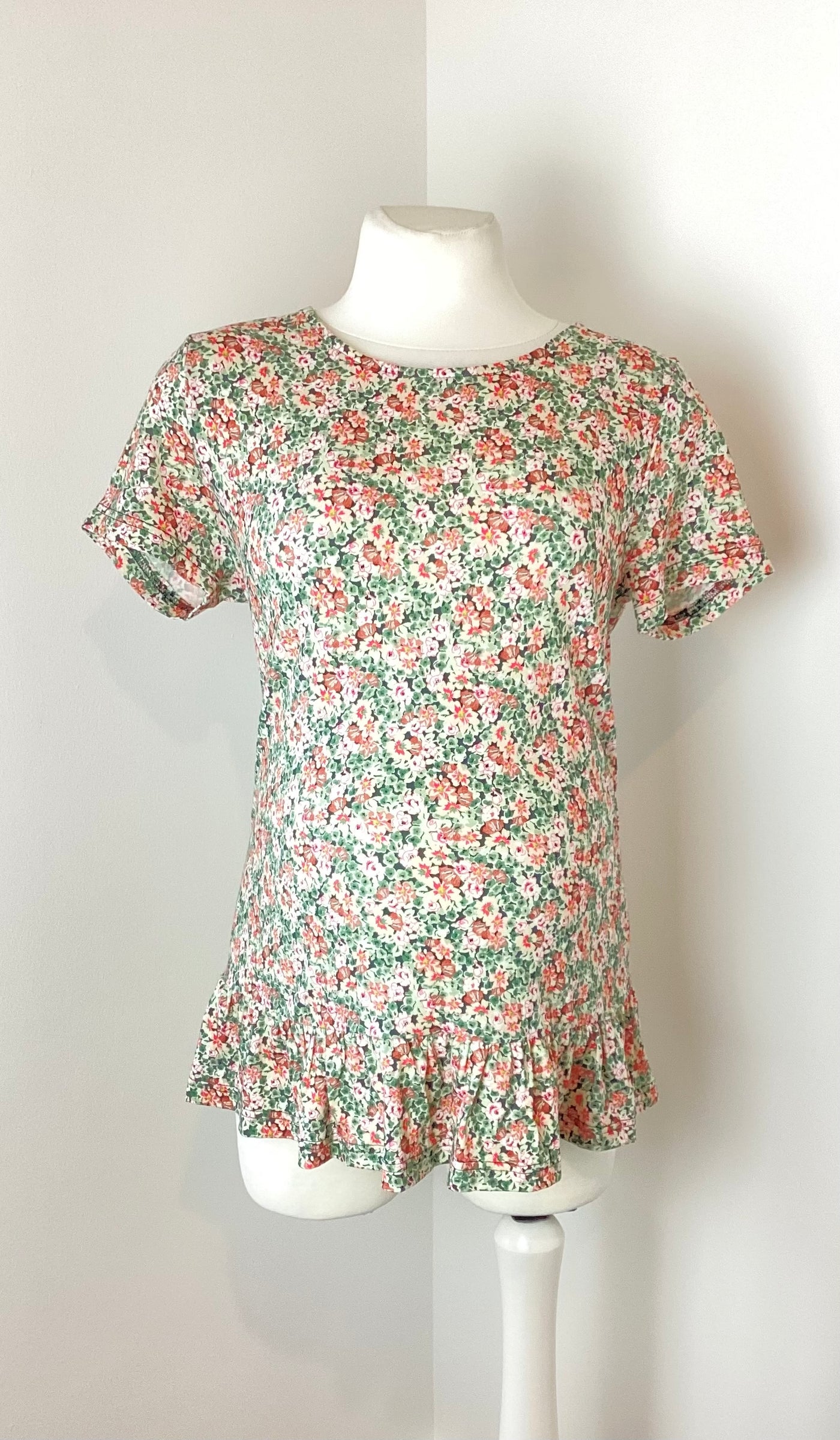 Mamalicious green, pink & white floral t-shirt top with bottom frill - Size L (Approx UK 12)