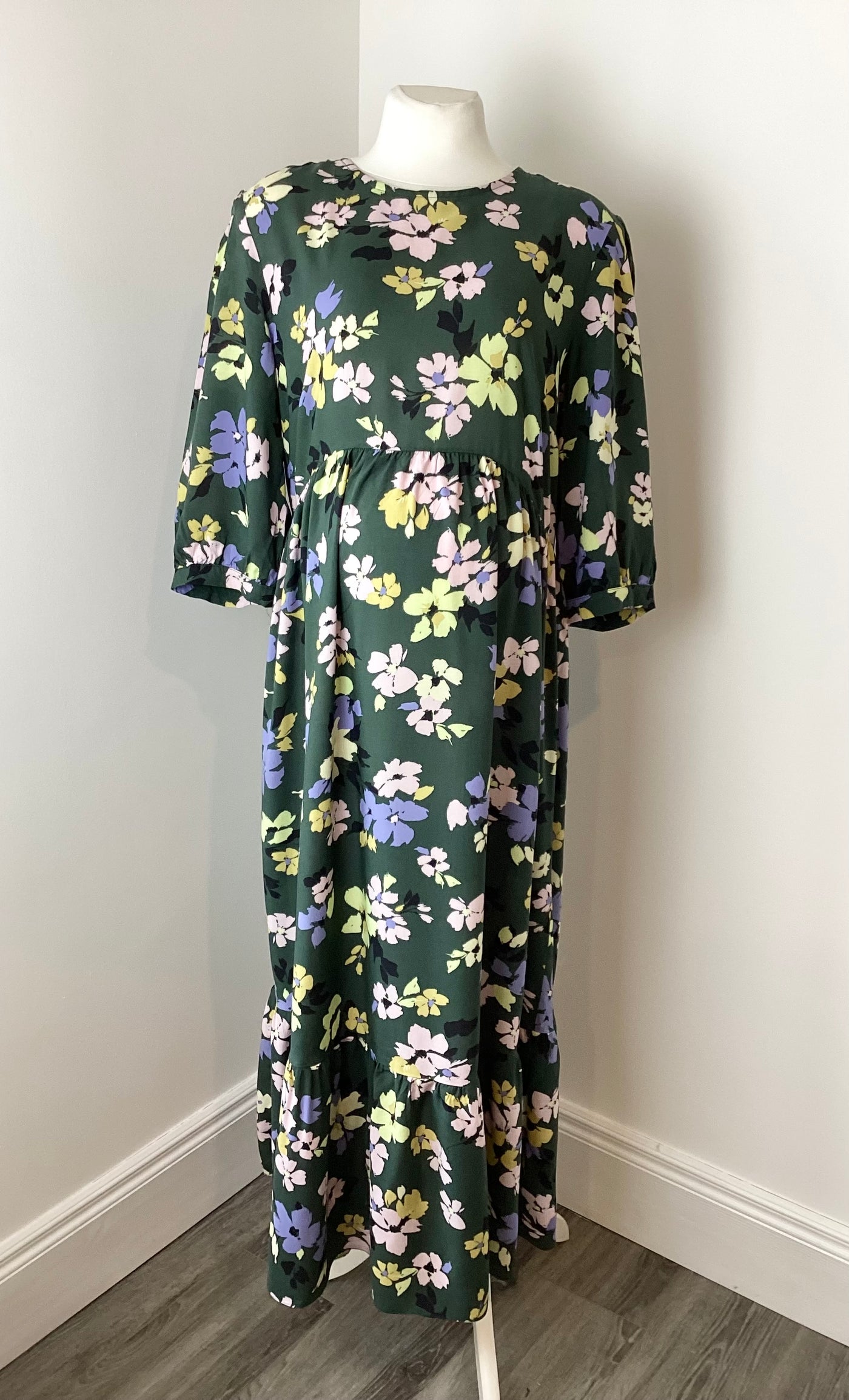 Nobody's Child Maternity forest green, yellow & pink floral dress with 3/4 sleeves - Size 14
