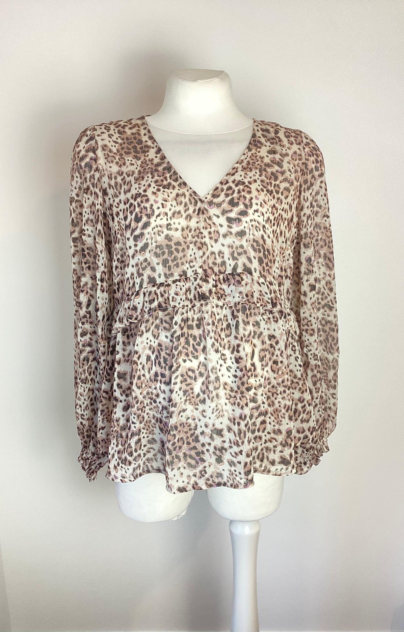 New Look Maternity leopard print long sleeved sheer top - Size 8 (would fit 8/10)
