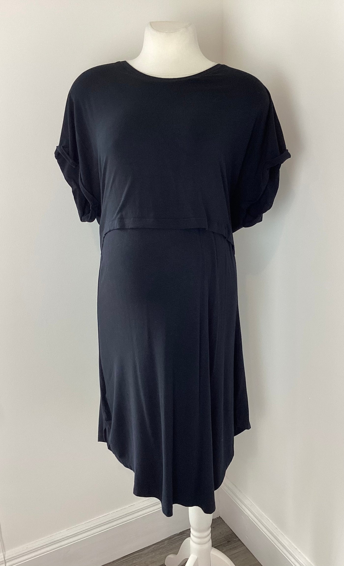 Blooming Marvellous black short sleeved nursing dress - Size L (Approx UK 14/16)