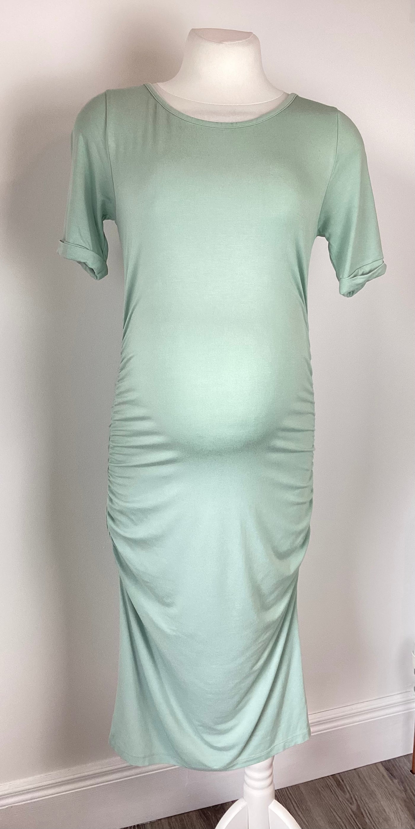 Isabella Oliver mint green stretch dress - Size 3 (Approx UK 12)