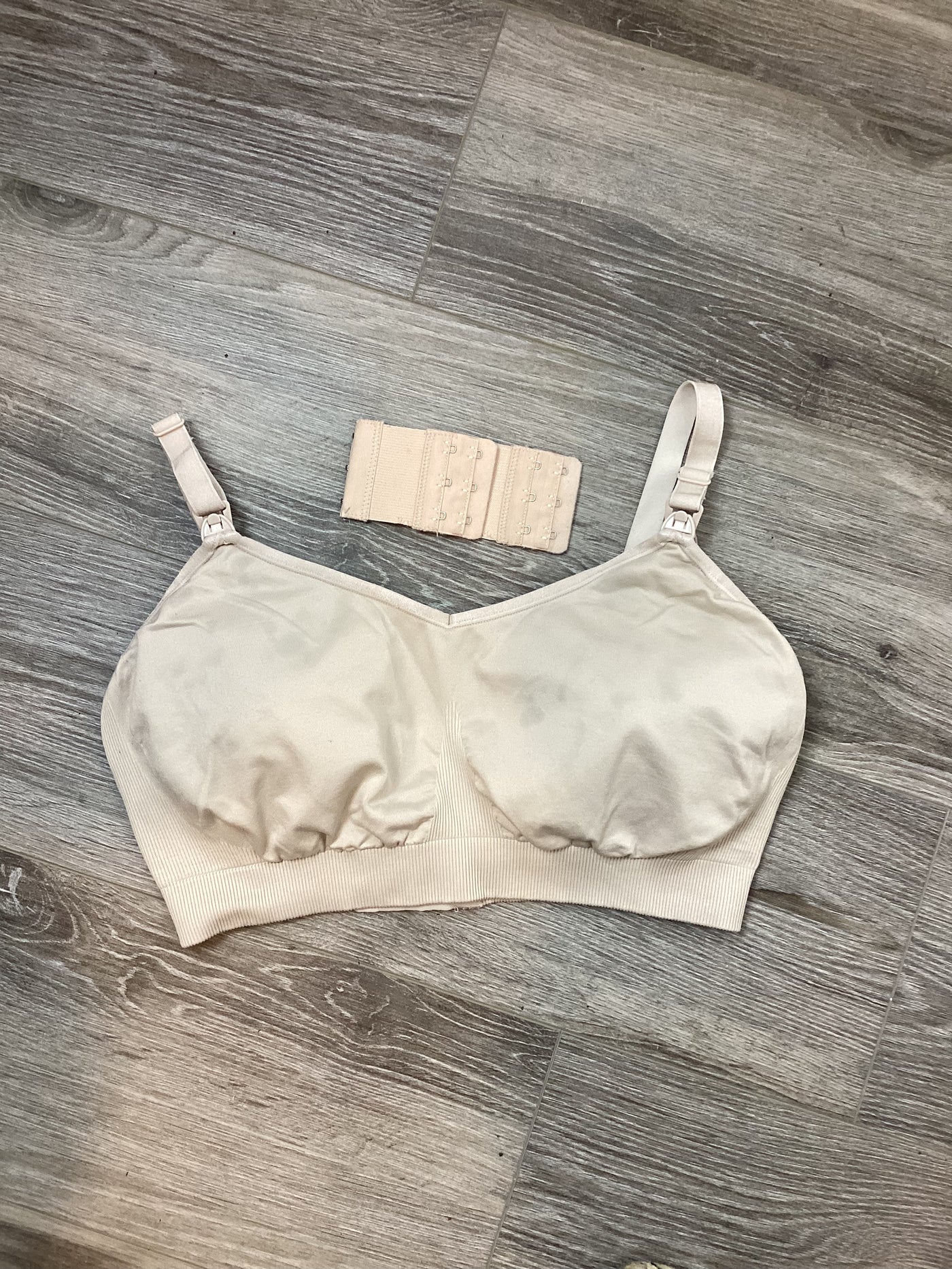 M&S Mum nude seamless full cup nursing bra with 2 x extenders - Size L (Approx UK 14)