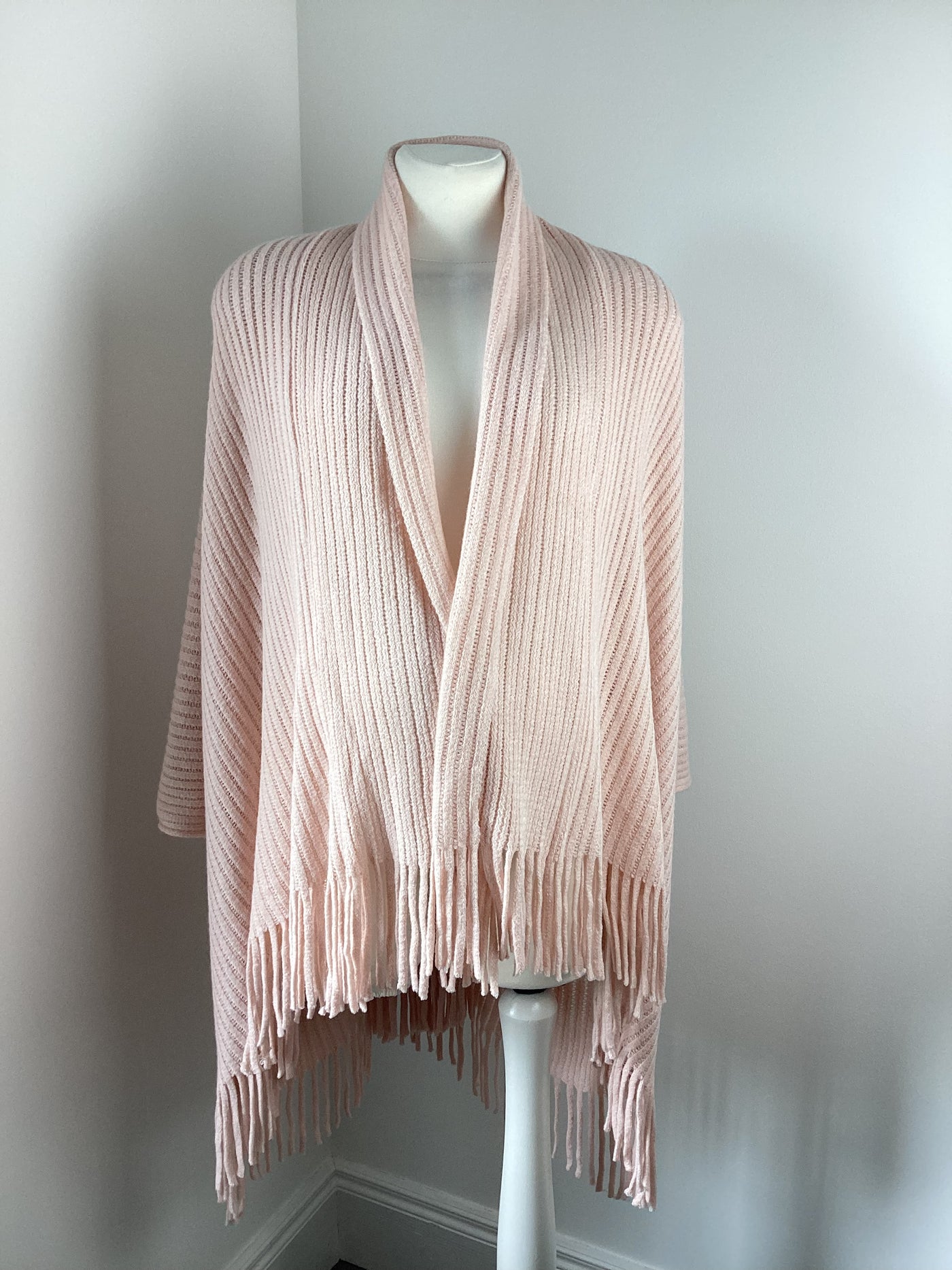 Quiz light pink knit shawl - One Size