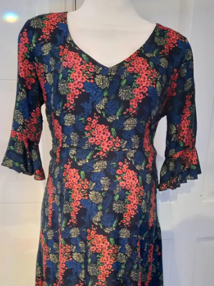 Boohoo Black, Navy & Red Floral Dress - Size 10