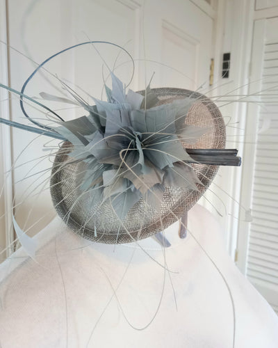 Maddox by Franklins Retail: Blue Mist Small Disc Fascinator - One Size