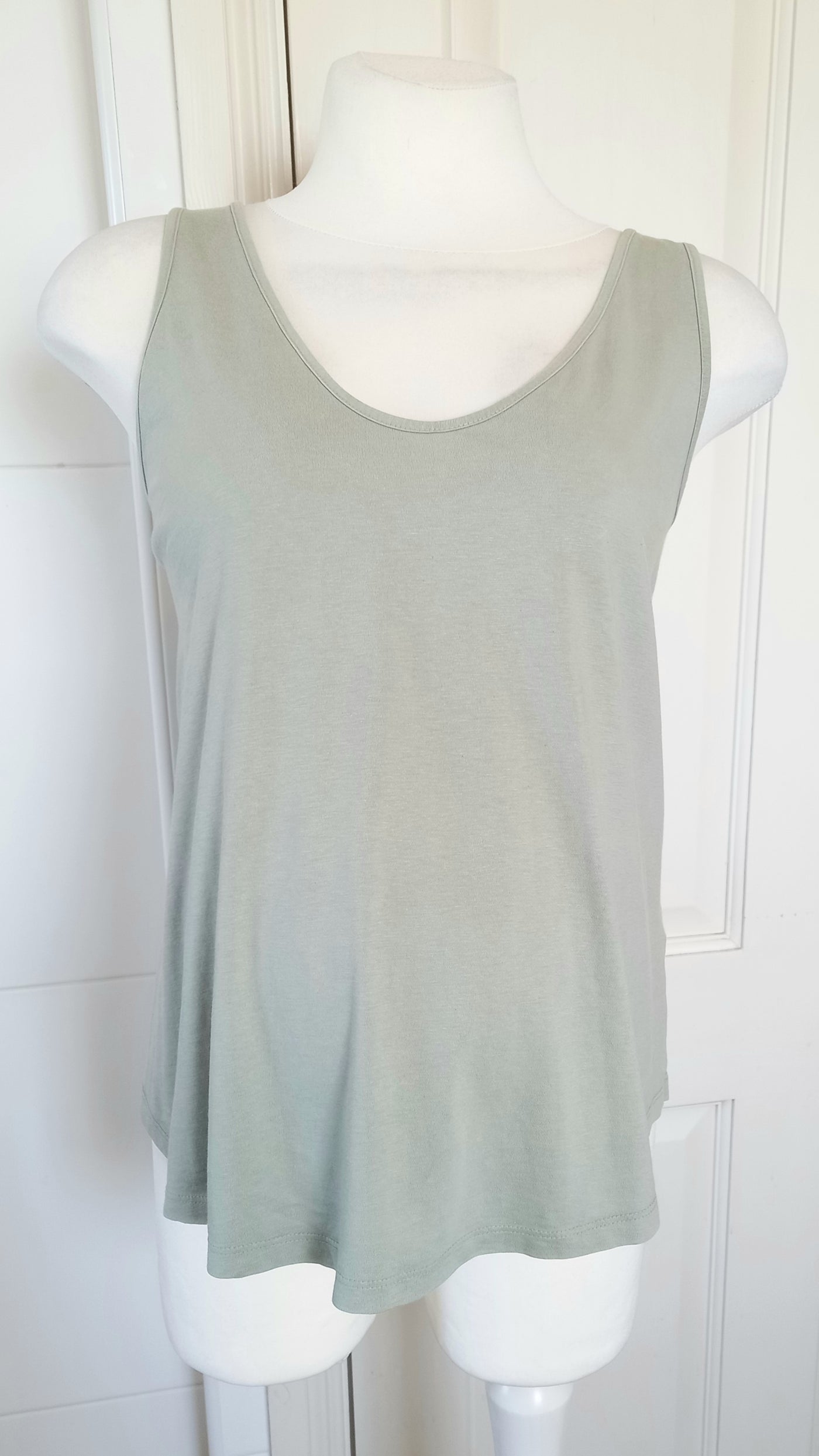 Asos Maternity Sage Green Sleeveless Crop Style Top - Size 16