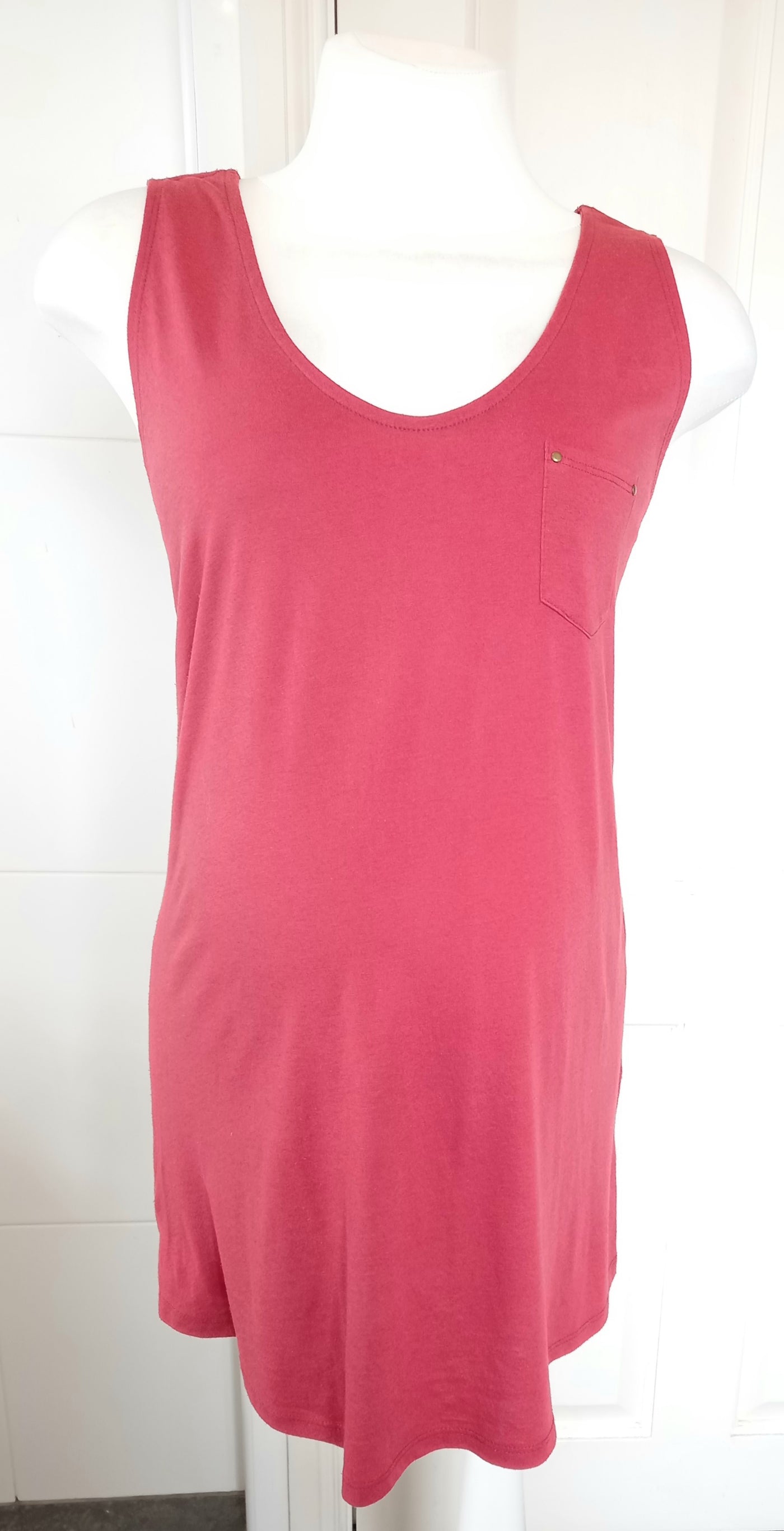 New Look Maternity Red Sleeveless Top with Pocket - Size 14