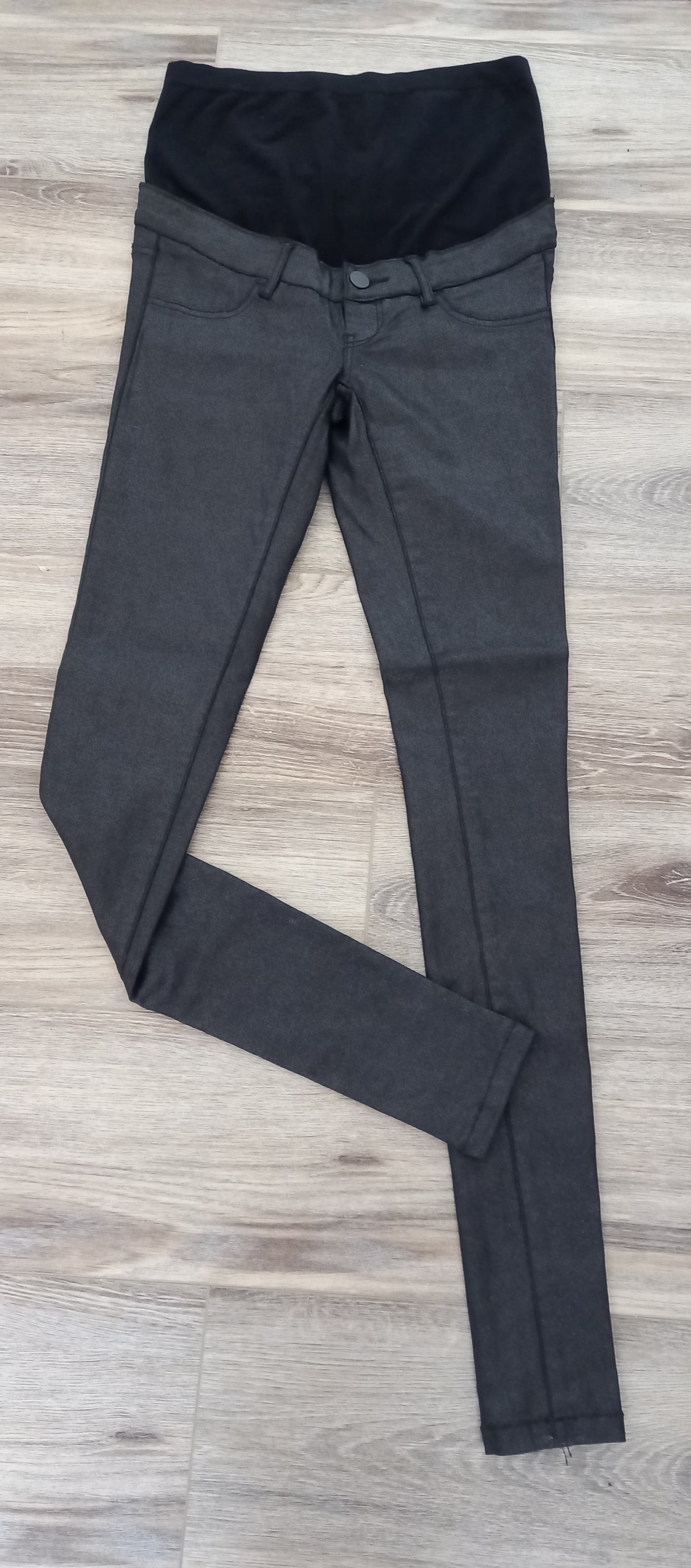 Mamalicious Black Sparkly Overbump Jeans - Size 26/32 (Approx UK 6)