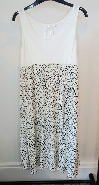 Seraphine Cream & Black Speckled Nursing Dress - Size 6
