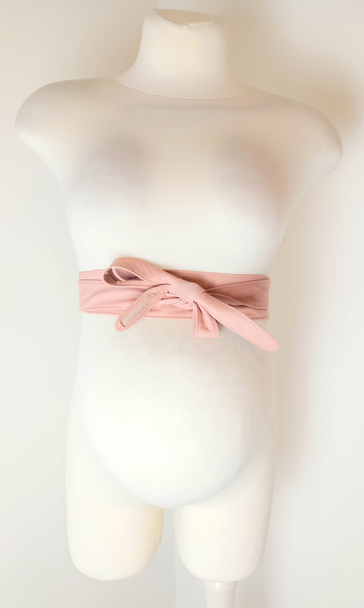 Baukjen (Isabella Oliver) Light pink leather belt (narrow) - One Size
